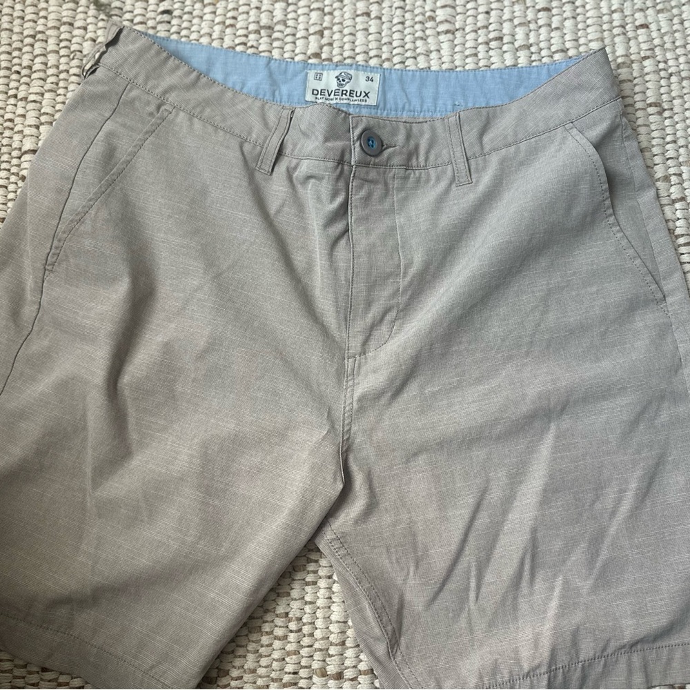 Devereux Men's Tan Golf Shorts
